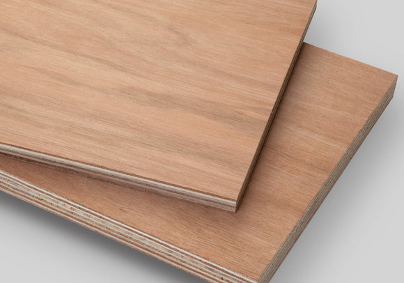 Plywood Hardwood Faced Ce2+ 8' x 4' x 4mm